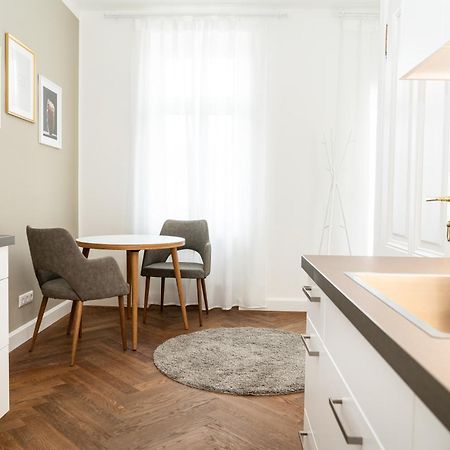 Twenty Five - Work & Life Apartments アムシュテッテン エクステリア 写真